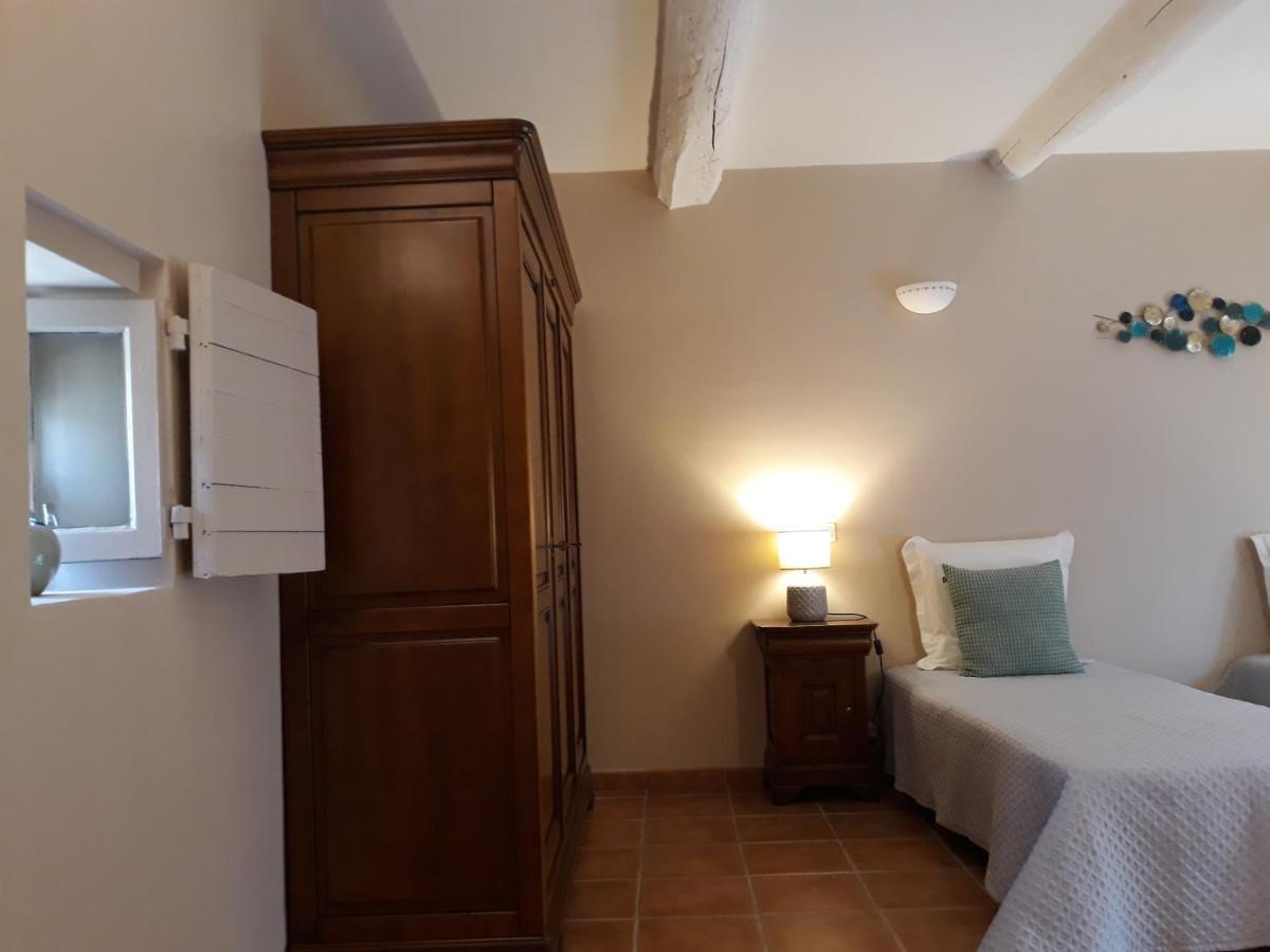 Le Mas Des Vergers Salon-de-Provence Dış mekan fotoğraf